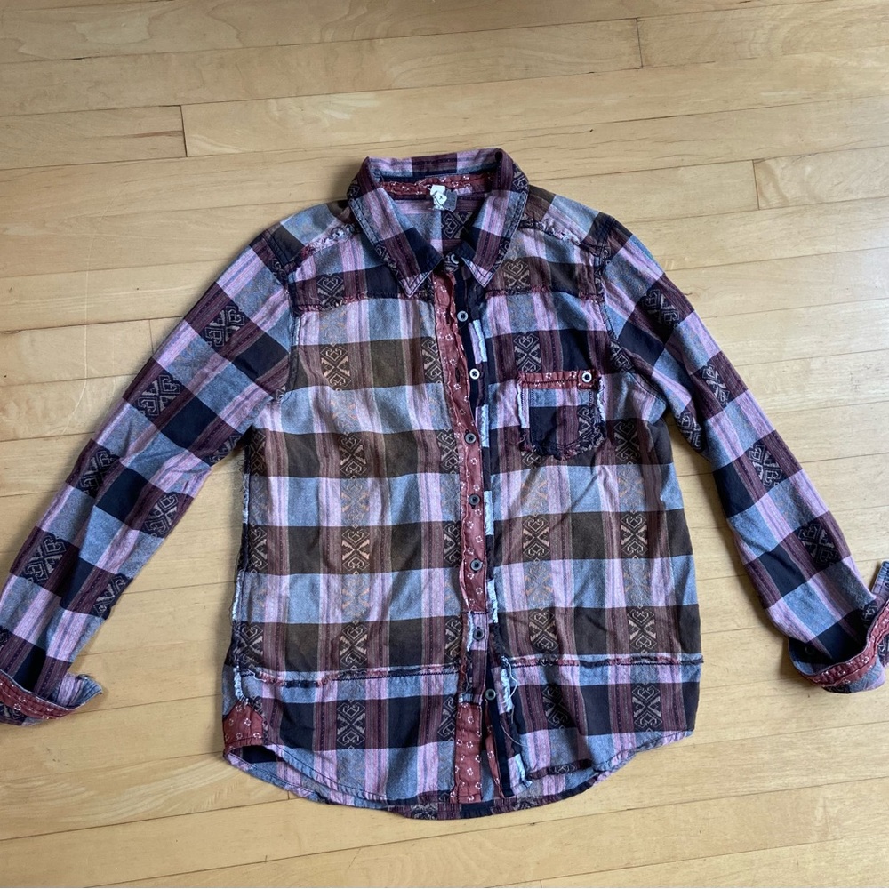 We The Free Plaid Bottondown